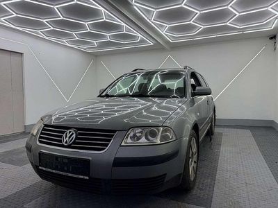 Gebraucht VW Passat Comfortline 101 PS (74 kW) 2001 Grau Kombi