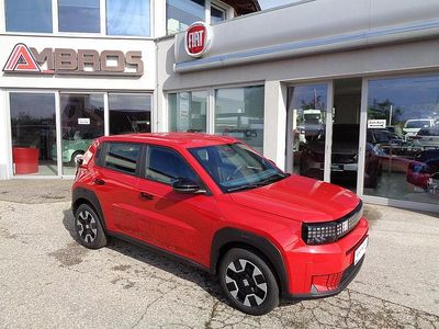 Neu Fiat Grande Panda Icon 101 PS (74 kW) 2025 Rot Kleinwagen