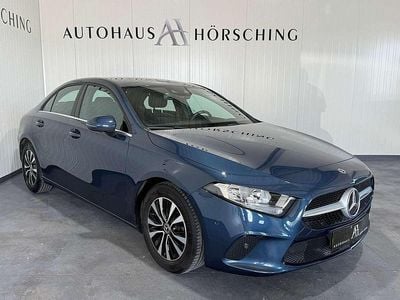 Gebraucht Mercedes A180 116 PS (85 kW) 2020 Blau Limousine