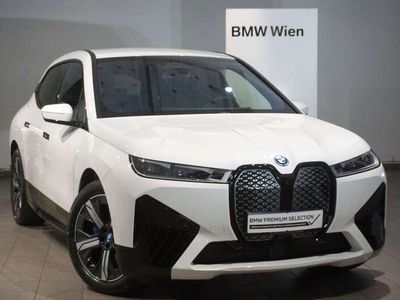 Gebraucht BMW iX M Sport 239 kW (326 PS) 2023 Alpinweiß SUV