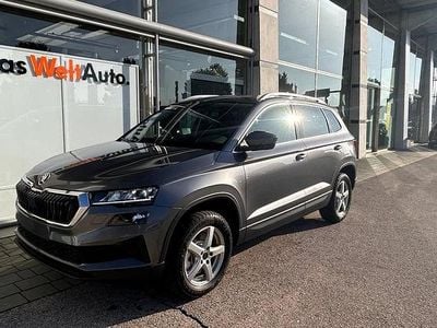 Mittelgrau metallic Gebraucht 2024 Skoda Karoq Selection SUV | € 44.900