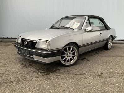 Silber Gebraucht 1985 Opel Ascona S Cabrio | € 8.250