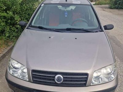 Bronze Gebraucht 2005 Fiat Punto Kleinwagen | € 700
