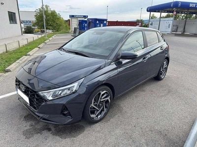 Gebraucht Hyundai i20 Trend 101 PS (74 kW) 2021 Grau Kleinwagen