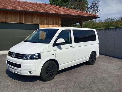 Weiß Gebraucht 2013 VW Caravelle Comfortline Van / Kleinbus | € 22.990