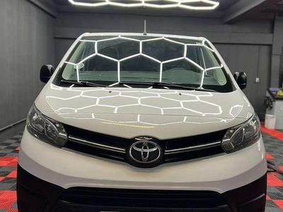 Gebraucht 2017 Toyota Proace Van / Kleinbus | € 11.500