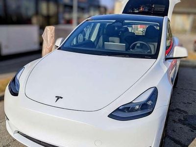 Weiß Gebraucht 2024 Tesla Model Y SUV | € 34.800 (Fairer Preis)