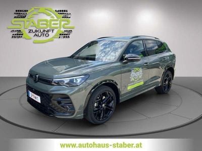 Mittelgrün metallic Gebraucht 2025 VW Tiguan R-line SUV | € 51.990 (Teuer)