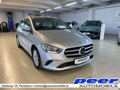 Grau Gebraucht 2019 Mercedes B180 Van / Kleinbus | € 18.990 (Fairer Preis)