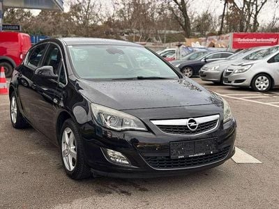 Schwarz Gebraucht 2010 Opel Astra Cosmo Limousine | € 2.990 (Guter Preis)