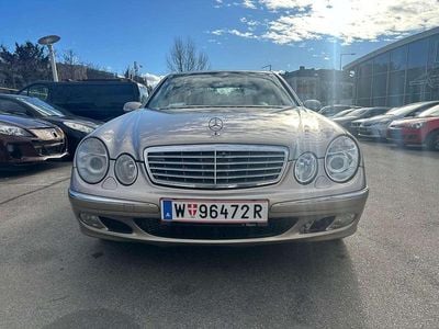 Grau Gebraucht 2004 Mercedes E320 Elegance Limousine | € 9.500