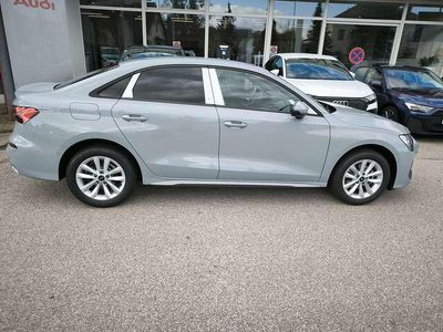 Gebraucht Audi A3 116 PS (85 kW) 2024 Grau Limousine