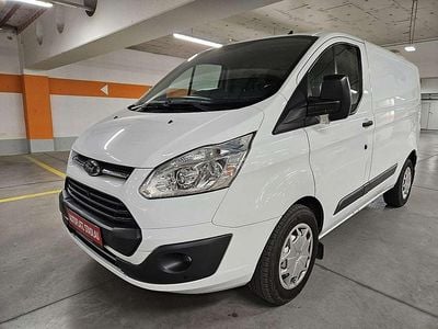 Weiß Gebraucht 2017 Ford Transit Custom Trend Van | € 13.990 (Etwas zu teuer)