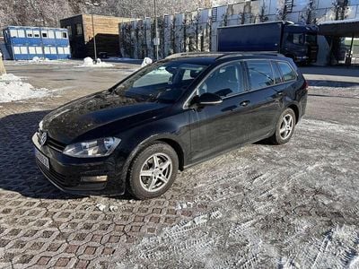 Gebraucht 2014 VW Golf VII Comfortline Kombi | € 7.900