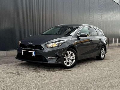 Grau Gebraucht 2021 Kia Ceed Sportswagon Silver Kombi | € 17.200 (Etwas zu teuer)