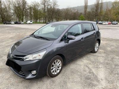 gebraucht Toyota Verso 1,6 Valvematic Lounge