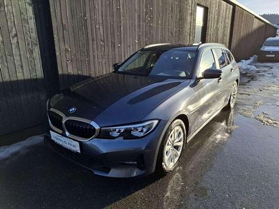 gebraucht BMW 320 d xDrive Advantage