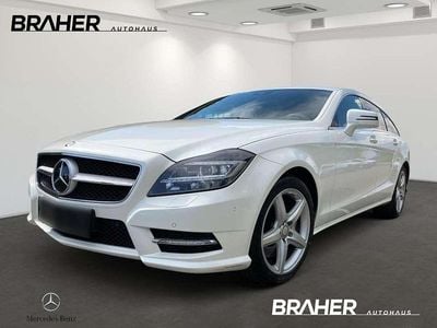 Weiß Gebraucht 2013 Mercedes CLS350 Shooting Brake AMG Kombi | € 21.900