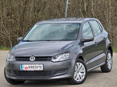 Grau Gebraucht 2009 VW Polo Comfortline Limousine | € 6.901 (Teuer)
