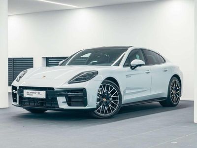 Grau Gebraucht 2025 Porsche Panamera 4 Limousine | € 153.950