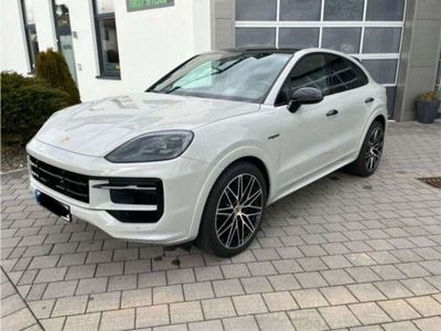 gebraucht Porsche Cayenne Facelift Coupe E-Hybrid auch andere kurzfristig