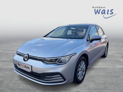 Gebraucht VW Golf VIII Life 116 PS (85 kW) 2022 Silber  metallic Limousine