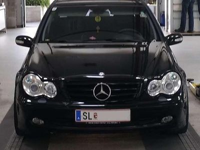 Gebraucht Mercedes C200 Classic 116 PS (85 kW) 2001 Schwarz Limousine