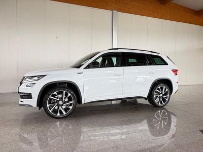 Weiss metallic Gebraucht 2021 Skoda Kodiaq SportLine SUV | € 37.480 (Fairer Preis)