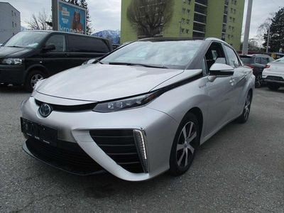 Grau Gebraucht 2016 Toyota Mirai Executive Limousine | € 14.500