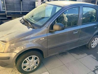 Gebraucht Fiat Panda Classica 77 PS (56 kW) 2012 Grau Kleinwagen