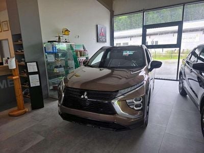 Gebraucht Mitsubishi Eclipse Cross Intense+ 98 PS (72 kW) 2024 Bronze SUV
