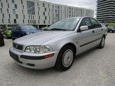 Grau Gebraucht 2003 Volvo S40 Limousine | € 3.900