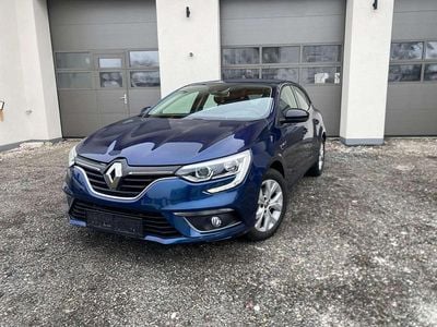 Blau Gebraucht 2019 Renault Mégane IV LIMITED Kleinwagen | € 10.490 (Fairer Preis)
