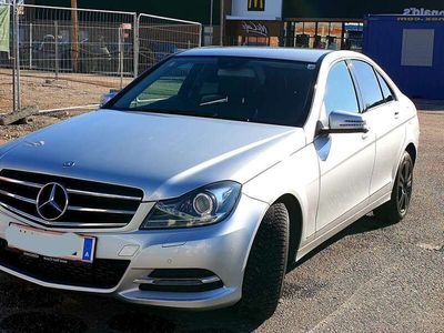 Mercedes C200