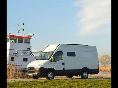 Beige Gebraucht 2014 Iveco Daily Van | € 34.000