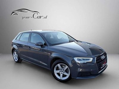 Gebraucht Audi A3 Sportback Comfort 116 PS (85 kW) 2019 Grau Kleinwagen