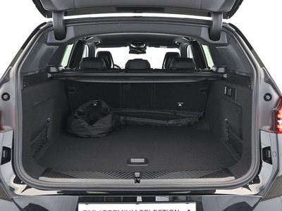 Gebraucht BMW iX3 139 kW (190 PS) 2024 Schwarz SUV