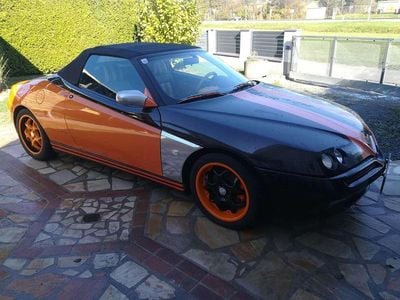 Orange Gebraucht 1999 Alfa Romeo Spider Cabrio | € 2.800