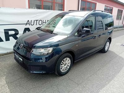 Mittelblau metallic Gebraucht 2024 VW Caddy Family Van / Kleinbus | € 29.990 (Fairer Preis)