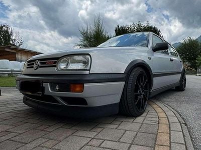 Silber Gebraucht 1997 VW Golf III Edition Limousine | € 10.000