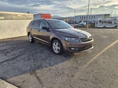 Gebraucht Skoda Octavia Elegance 150 PS (110 kW) 2014 Braun Kleinwagen