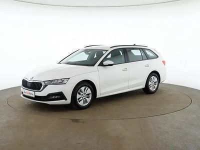 Weiss normal Gebraucht 2021 Skoda Octavia Ambition Kombi | € 18.950 (Fairer Preis)