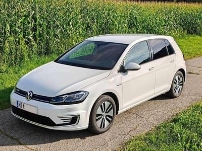 Weiß Gebraucht 2018 VW e-Golf Kleinwagen | € 17.500 (Etwas zu teuer)