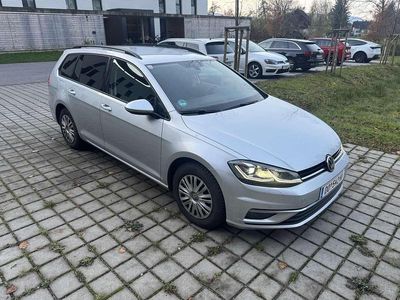 Silber Gebraucht 2018 VW Golf VII Trendline Kombi | € 15.500 (Fairer Preis)