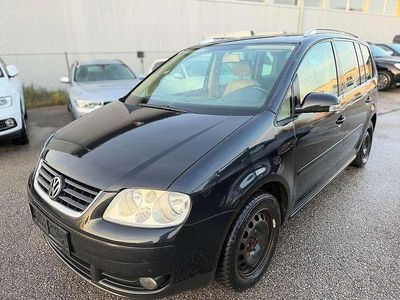 Schwarz Gebraucht 2004 VW Touran Highline Van / Kleinbus | € 1.199 (Fairer Preis)
