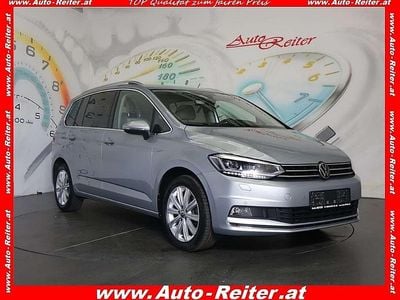 Oyster silver metallic Gebraucht 2024 VW Touran Highline Van / Kleinbus | € 39.990