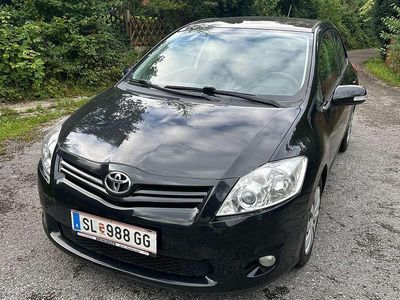 Gebraucht Toyota Auris Active 99 PS (72 kW) 2013 Schwarz Limousine