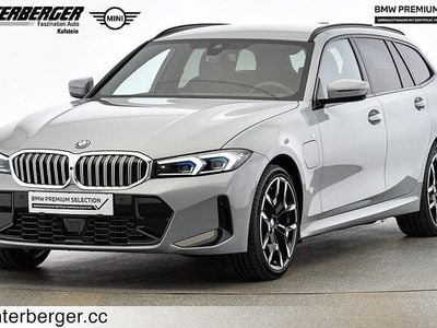 Gebraucht BMW 330e Efficient Dynamics 292 PS (214 kW) 2025 M brooklyn grau