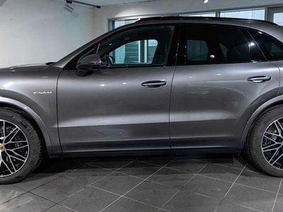 Gebraucht Porsche Cayenne 470 PS (345 kW) 2024 Grau SUV