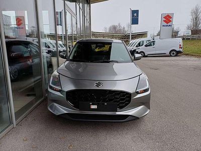 Silber Neu 2025 Suzuki Swift Limousine | € 19.990 (Etwas zu teuer)